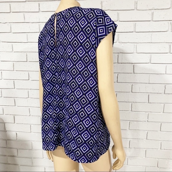 Vince Camuto Women’s Geometric Top - Picture 6 of 12